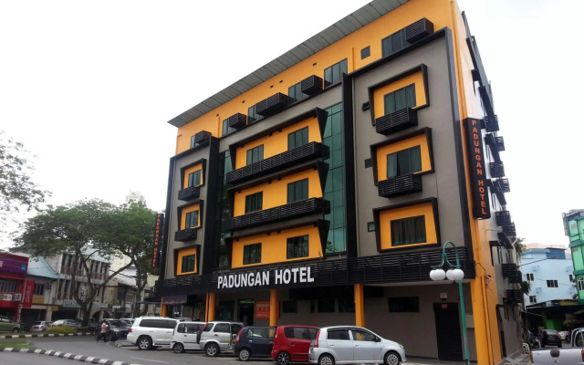 Padungan Hotel