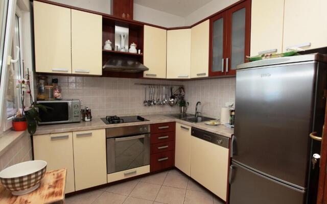 Apartments Akmadzic