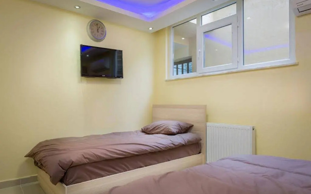 RoyalStar Taksim Family Suites