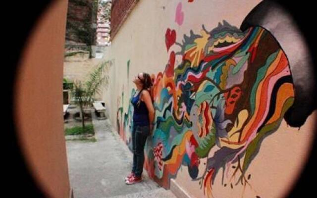 Che Salguero Youth Hostel