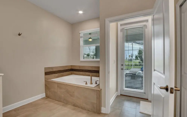 Champions Gate 9 Bedroom Villa with Pool & Spa