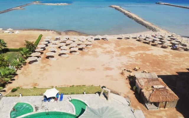 Immaculate 1-bed Apartment in Hurgada, First Line!