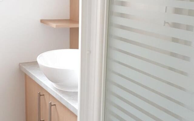 Property With 2 Bedrooms in Saint-martin-de-queyrières, With Wonderful
