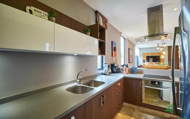 3 Bedrooms Apartment with Jacuzzi & Rooftop