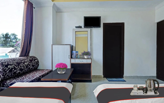 spot on 89476 Hotel Shalimar Lodge