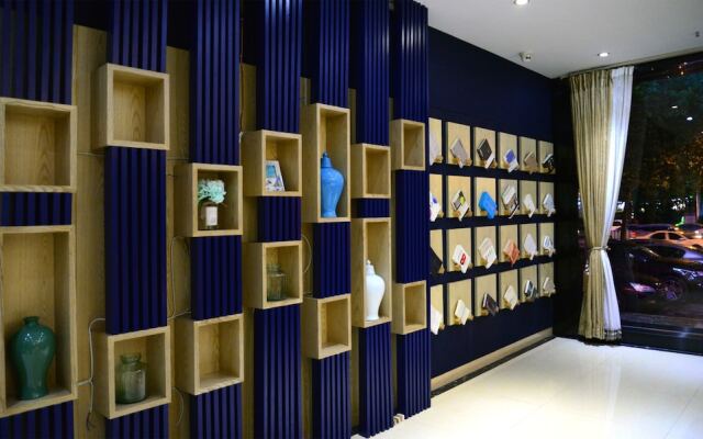 Lifu Hotel Shachong Metro Branch