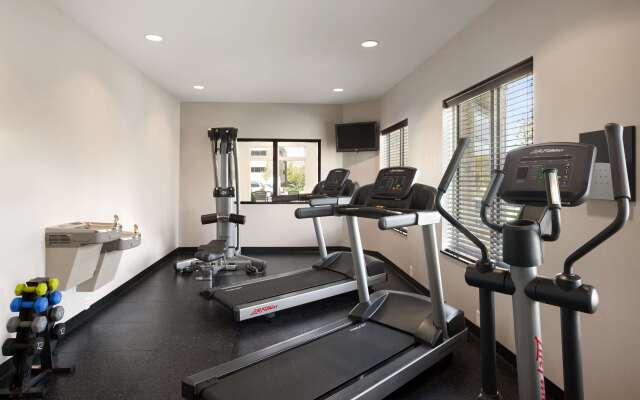 Country Inn & Suites by Radisson, Sevierville Kodak, TN