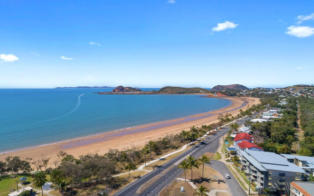 Beaches on Lammermoor Apartments