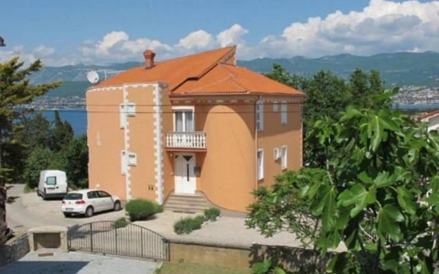 Apartments Vugica Šilo