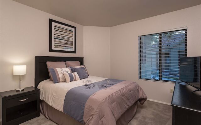 Home Suite Home 3 BR by Casago