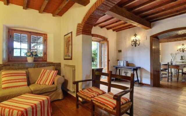 Villa Acacia