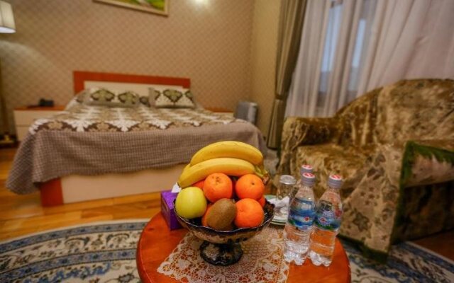 Almaz Guest House