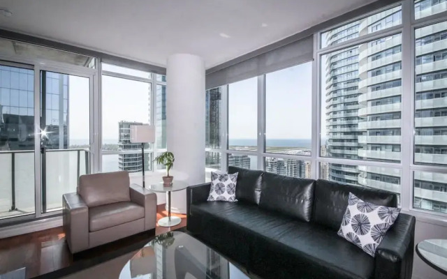Sarkar Suites - Maple Leaf Square