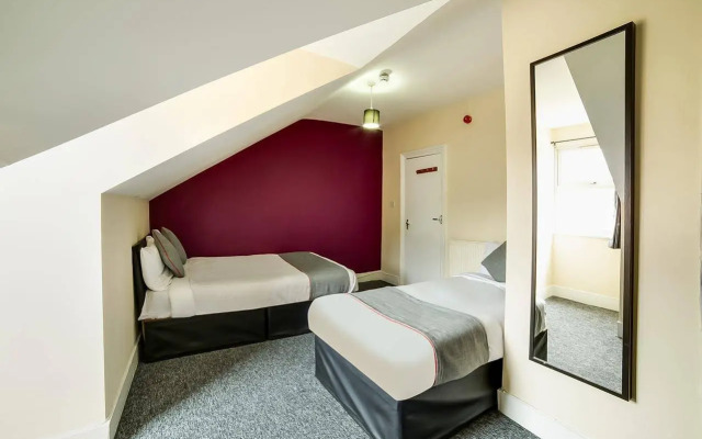 Stratford Hotel