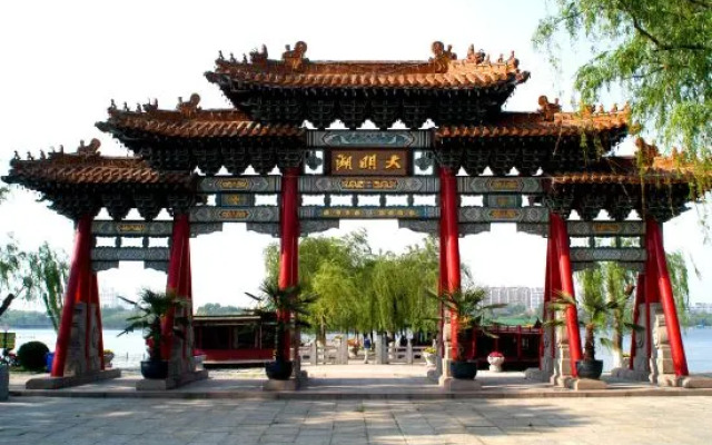 Ginza Jingsu Hotel (Jinan North Daming Lake store)