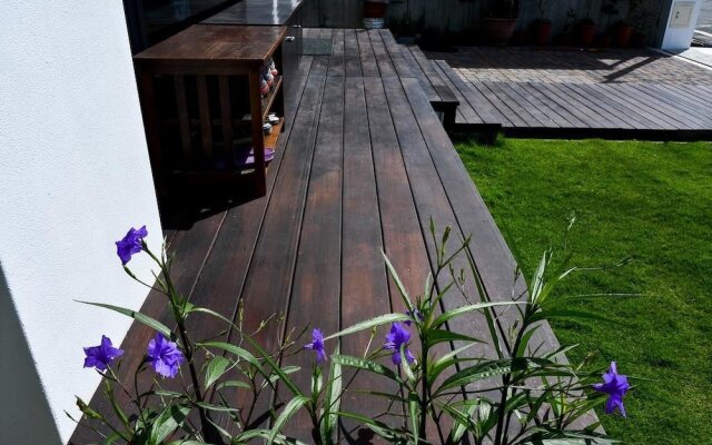 Begonia guest house