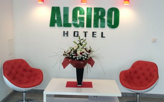 Отель Algiro