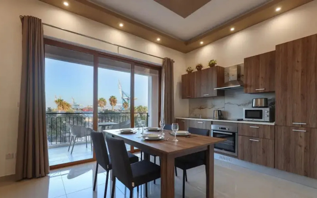 Luxurious Duplex Seafront Apt With Amazing Views