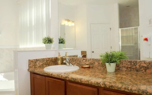Villa Tourmaline - 1010 Tourmaline by Fairytale VR