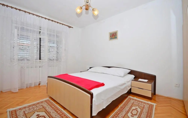 Apartments Marija Near Center