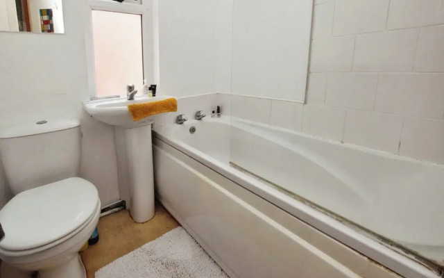 Exeter Terrace Retreat - 4 Bedroom House
