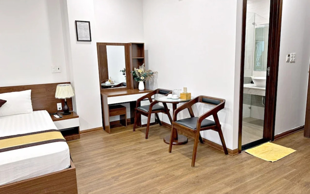 Au79 Hotel & Apartment