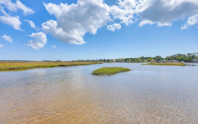Waterfront Gem w/ Dock in Jacksonville