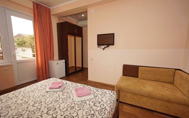 Бригантина (Лазаревское)