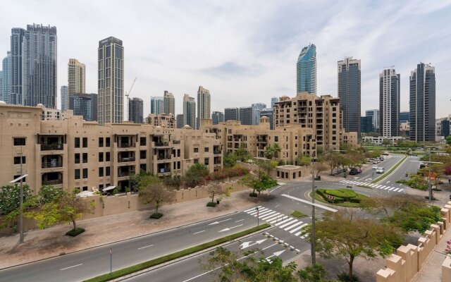 Spacious 2bedroom With Burj View in Downtown Dubai