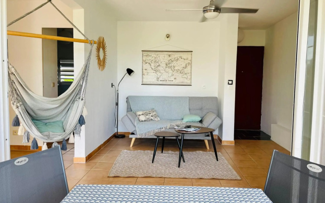 Appartement vue mer, piscine, dans quartier prisé de Gosier