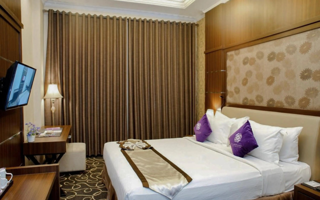 Adhiwangsa Hotel & Convention Hall