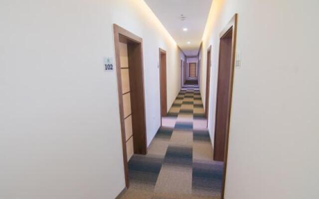 Laurus Motel Airport Tuzla