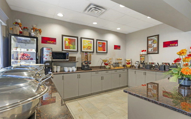 Best Western Plus Pembina Inn & Suites