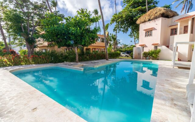 Cozy 3-Bedroom Apartment with Pool Access near Bavaro Beach