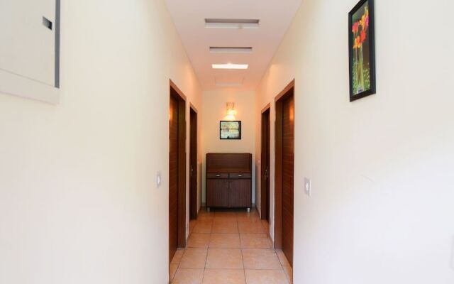 OYO 17097 Kenwood Resort