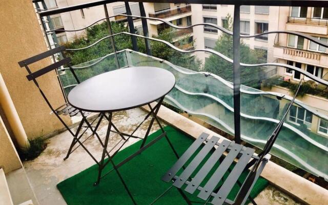 Studio With Balcony In Issy Les Moulineaux
