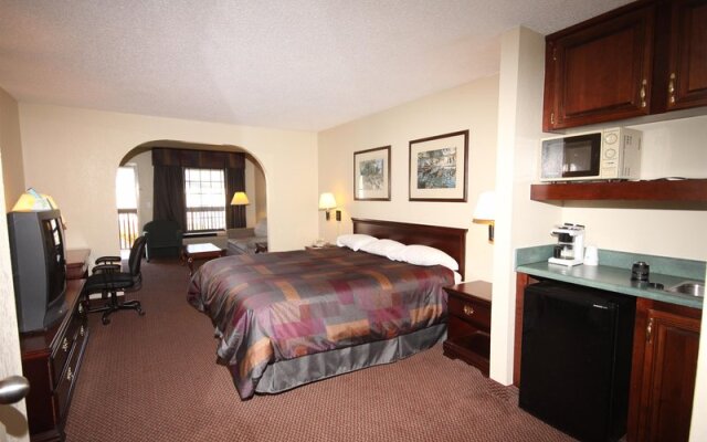 Gateway Inn and Suites