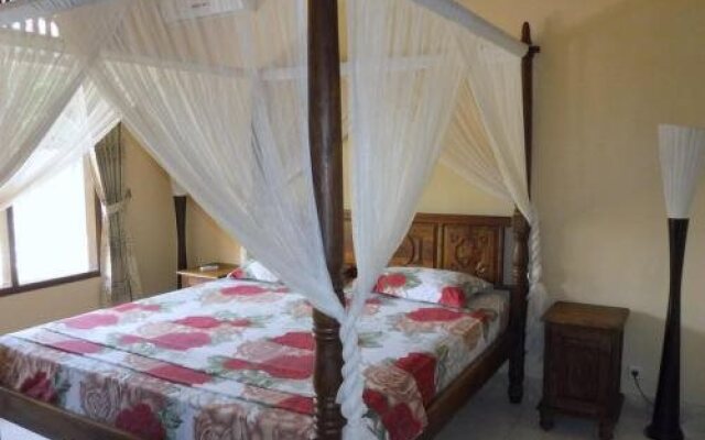 Ombak Putih Bungalows