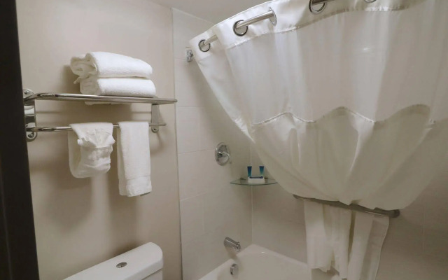 Radisson Hotel Southfield-Detroit