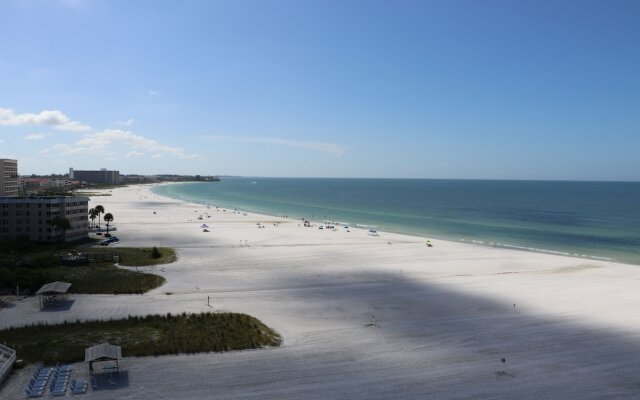 Jamaica Royale - 801 - 2 Br Condo