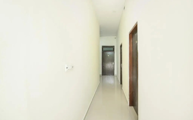 Holidays Hotel by OYO Rooms