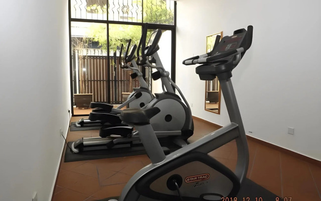 Heeren Palm Suites