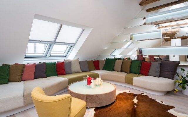 EMPIRENT Rose Apartments