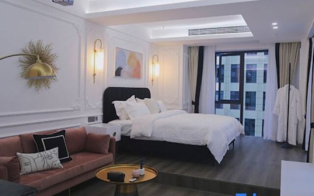 Zhangjiajie Xunshanye Homestay (Tianmenshan Cableway Station)