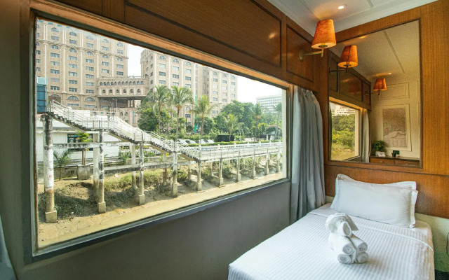 Polo Floatel Kolkata