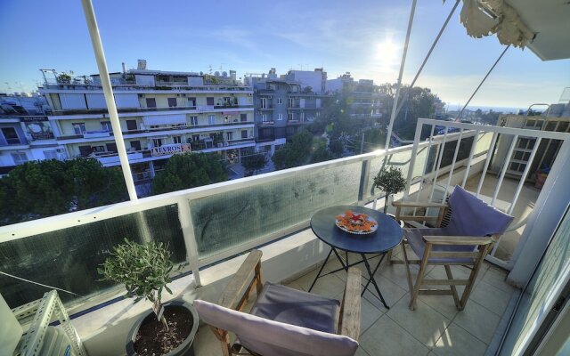 Downtown Glyfada Smart Apartment