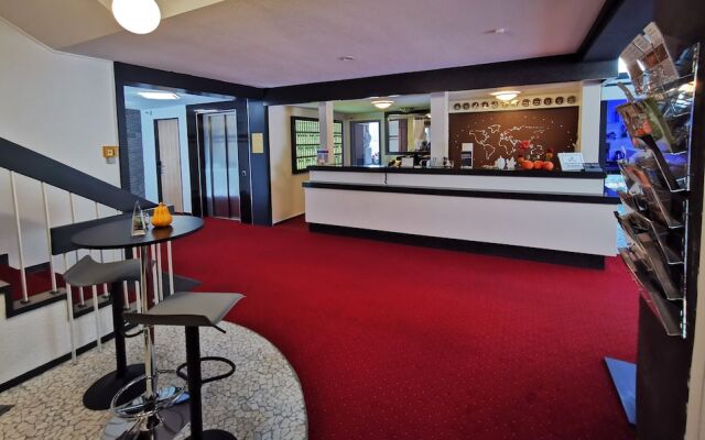 Hotel Grille