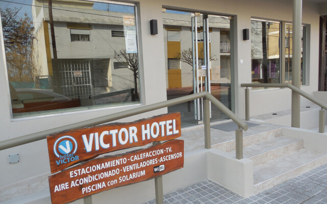 Victor Hotel