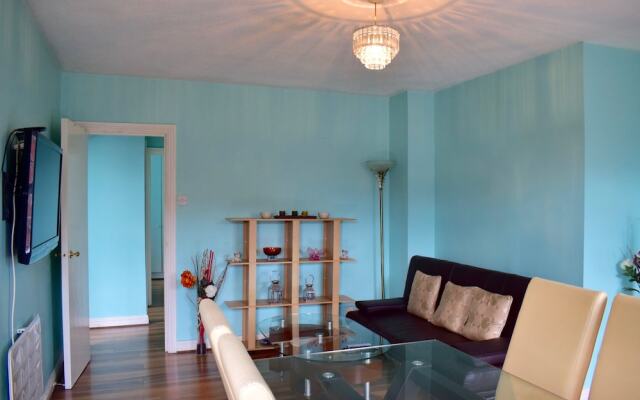 3 Bedroom Apartment With City Centre Location