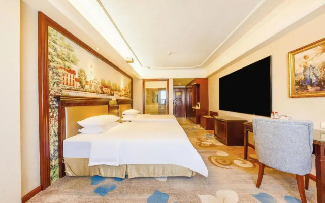 Vienna  Guangzhou Huadu Shiling Leather City